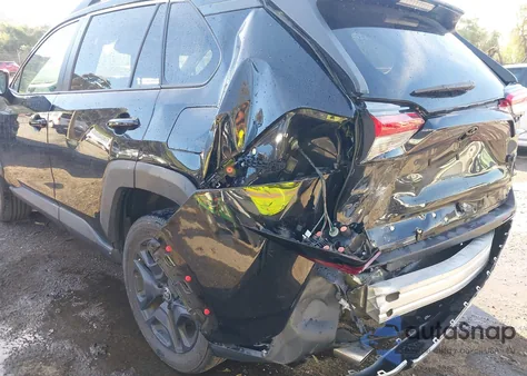 2022 Toyota Rav4 Adventure z USA, uszkodzony, nr VIN 2T3J1RFV4NW275110